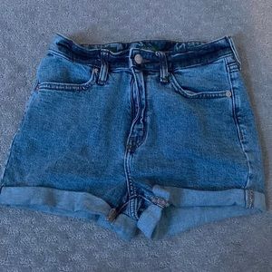 Wild Fable jean shorts. Size 25